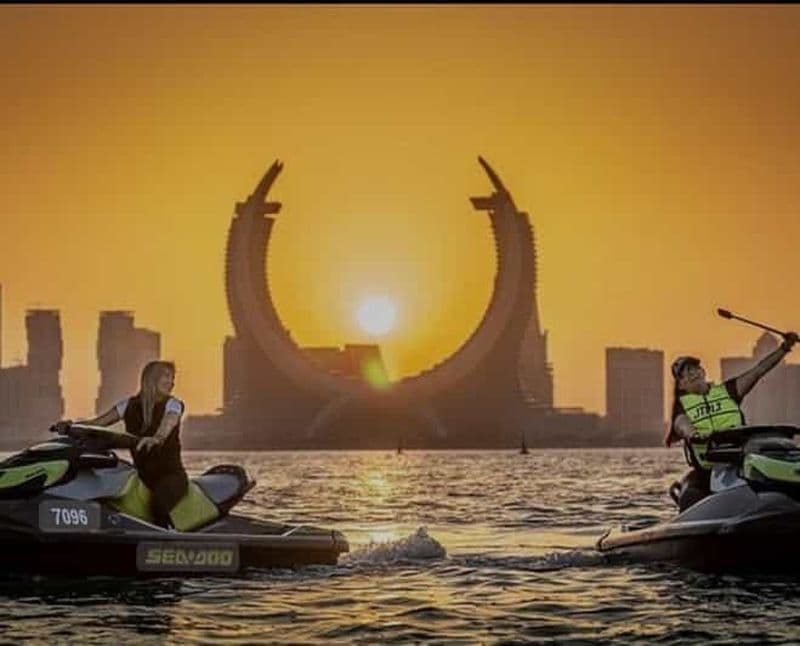 Doha : aventure en jet ski avec rafraîchissements et vue sur la ligne d'horizon