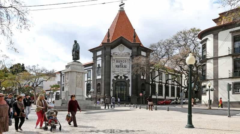 Funchal : Visite guidée privée à pied