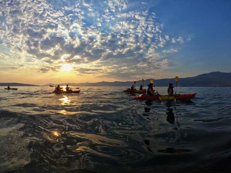 Split : excursion guidée en kayak de mer et plongée avec tuba au coucher du soleil avec vin