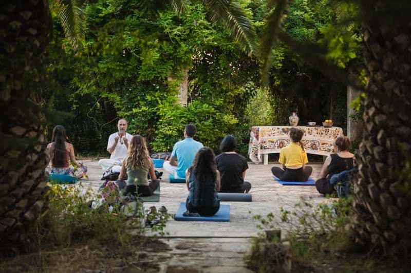 Lecce : Yoga au coucher du soleil dans une maison de campagne historique du 18e siècle