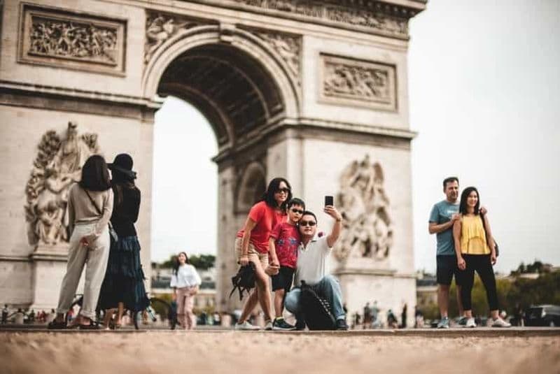 Paris : Entrée à l'Arc de Triomphe avec croisière sur la Seine