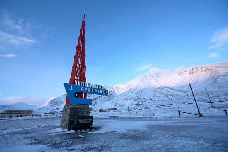 Longyearbyen : 3 jours de motoneige à Pyramiden