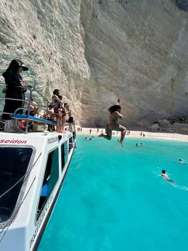 Zakynthos : Bateau à fond de verre pour Navagio, grottes et plage blanche