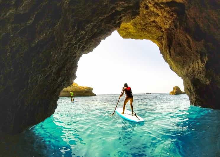 Albufeira : excursion en paddleboard dans les grottes et sur les plages
