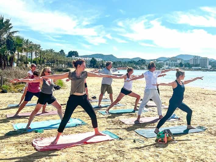 Découvrez le Beach Yoga à San Antonio Ibiza