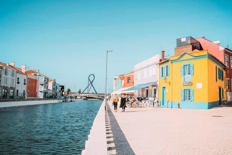 Aveiro : Visite à pied et en bateau, Ovos moles et rubans colorés