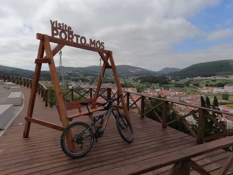 Porto de Mós : E-bike Tour Leisure & Fun