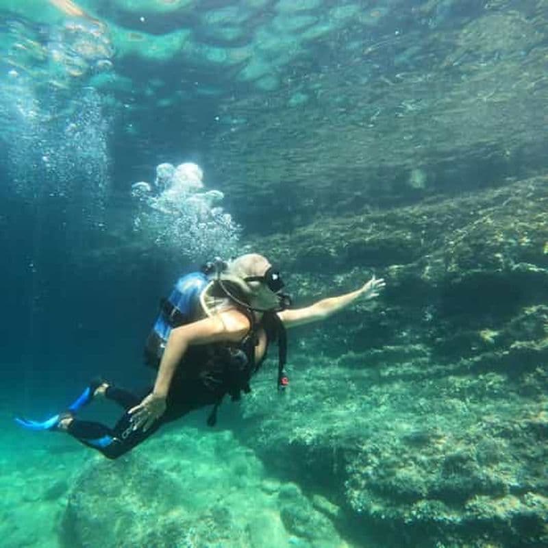 Depuis Budva : Plongée pour débutants dans les tunnels de l'île