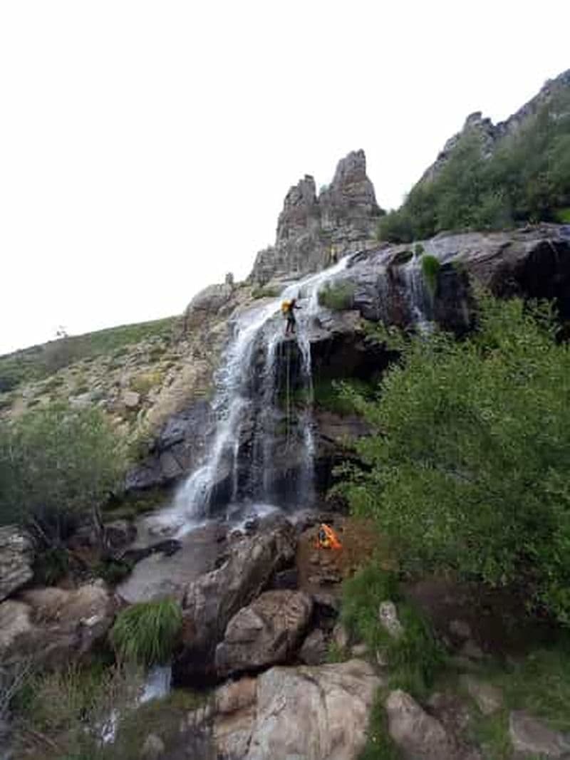 CANYONG : UNE EXPÉRIENCE INOUBLIABLE : MOUNTAIN WATER & ROCK