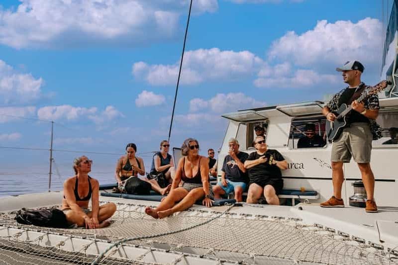 Alicante : Croisière de l'après-midi avec apéritif et musique live