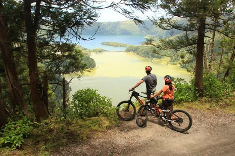 Sete Cidades : Location de vélos électriques avec GPS et carte