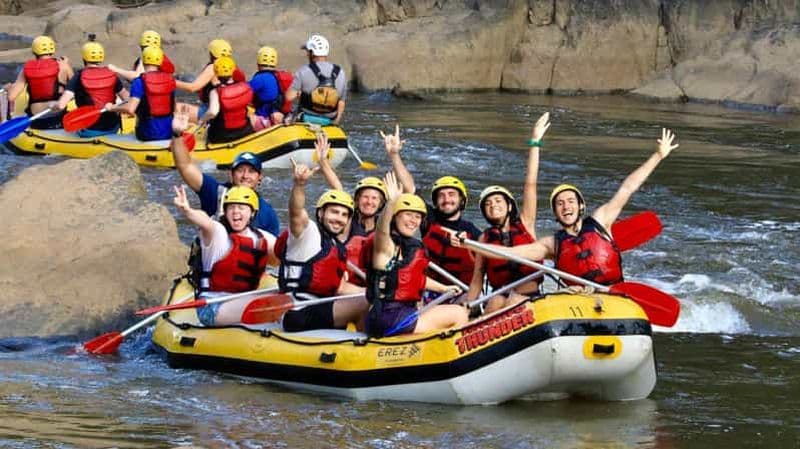 Billet Cairns : Voyage en rafting sur la rivière Raging Thunder Barron Gorge