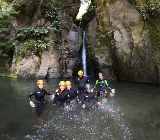 Açores : aventure de canyoning au Salto do Cabrito