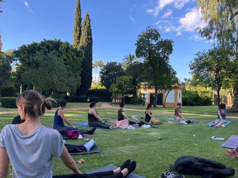 Séville: Cours de Yoga en Groupe Tout Niveau