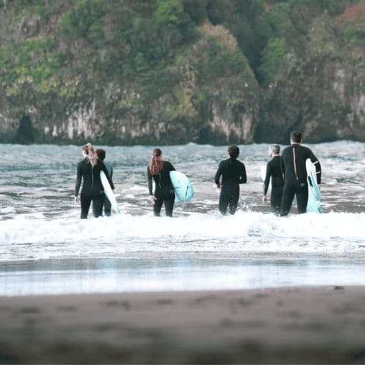 Madère : Leçon de surf en groupe avec équipement