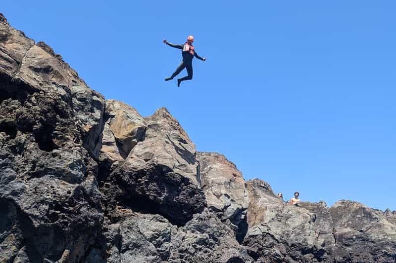 Madère : coasteering et saut de falaise