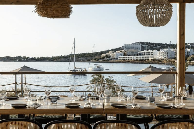 Ibiza Family Pass : mini-golf et pool party