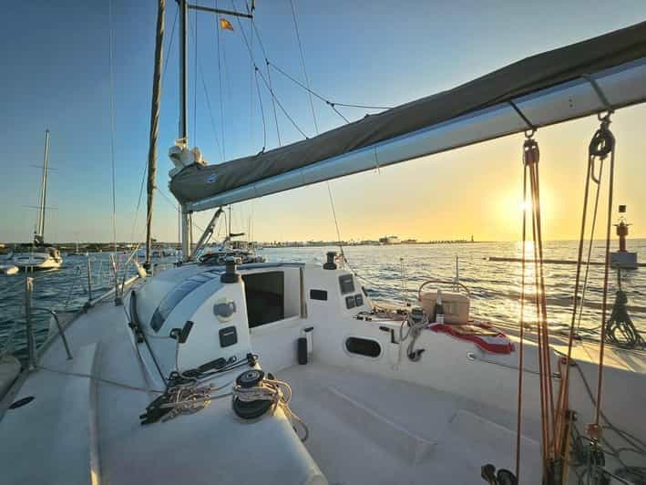 Ibiza et Formentera Calas & Coves Tour en bateau privé à voile