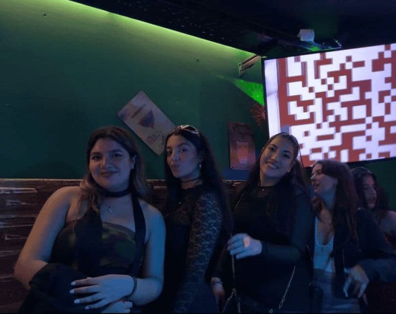 Tournée des bars de Lisbonne : 1h d'open bar, shots et entrée au club VIP