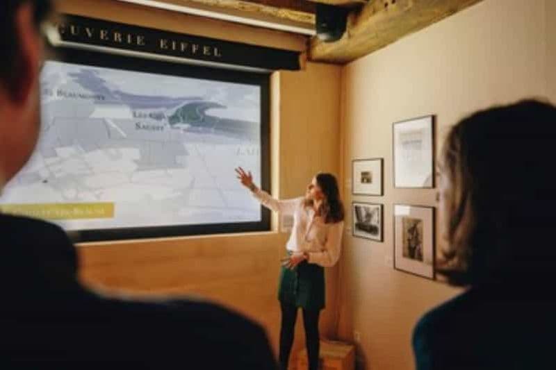 Beaune : Visite guidée des caves de la Maison Champy avec dégustation de vins