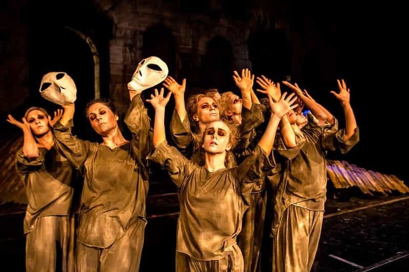Spectacle de théâtre en plein air « SIX FEMMES dans la tragédie grecque »