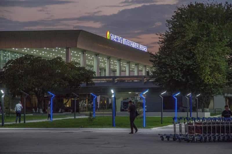 Tashkent Transfert aller-retour aéroport-hôtel-aéroport