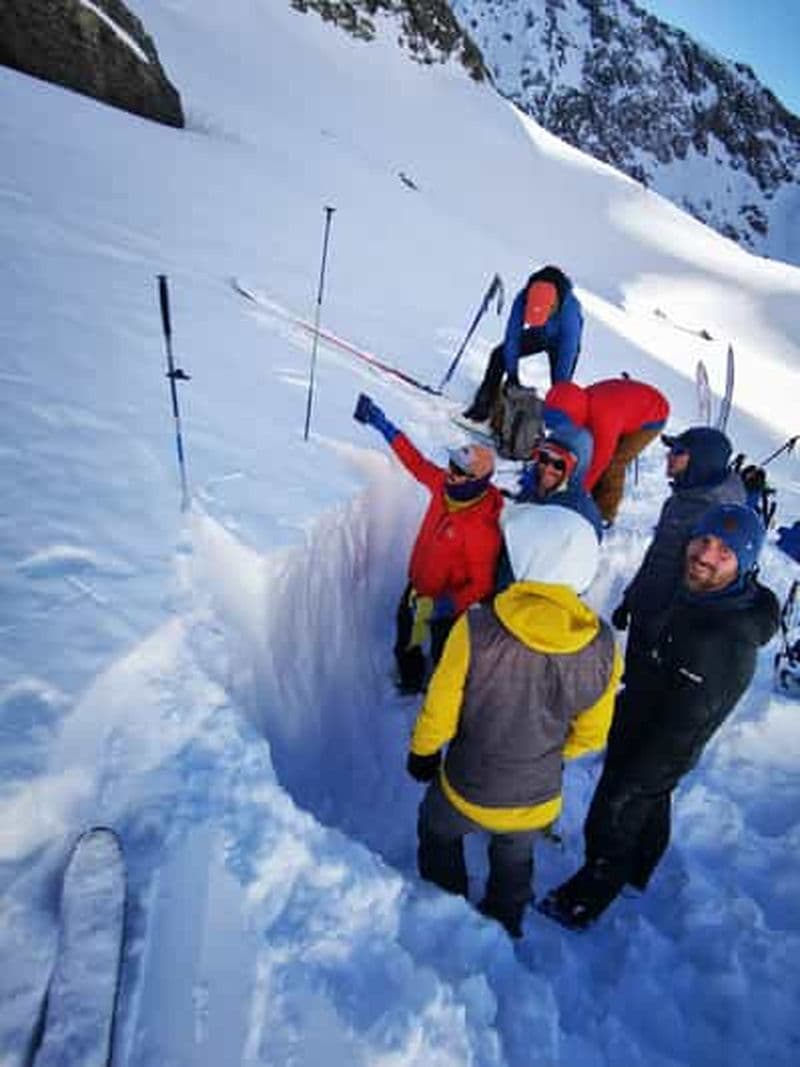Andorre : excursion d'une jounée complète de ski ou de snowboard freeride