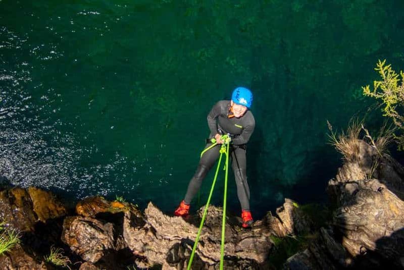 Depuis Porto : Excursion guidée en canyoning dans le géoparc d'Arouca