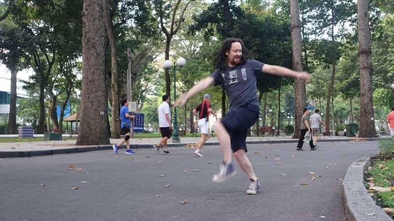 Visite privée de la ville de Saigon avec exercices matinaux et café des oiseaux