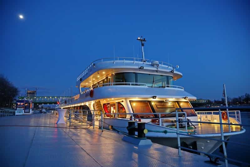 Billet Bratislava : Croisière avec dîner sur les vagues du Danube