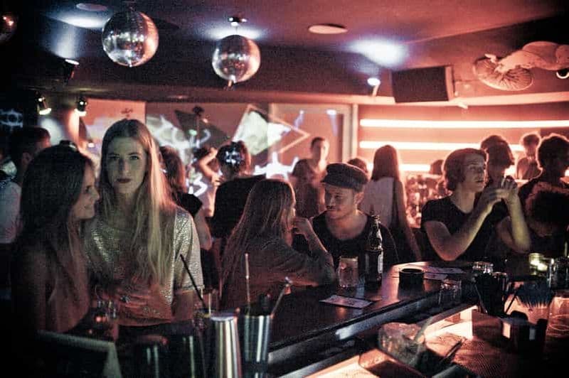 Vienne : Tournée des bars du centre-ville