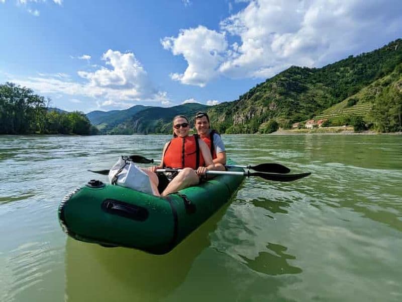 Vienne : Excursion privée en kayak et en vin dans la vallée de la Wachau