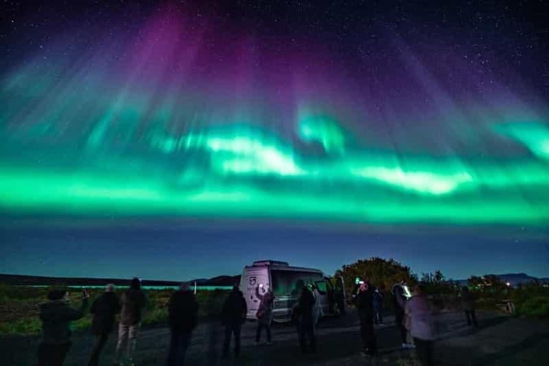 Depuis Reykjavik : excursion pour admirer les aurores boréales avec chocolat chaud et photos
