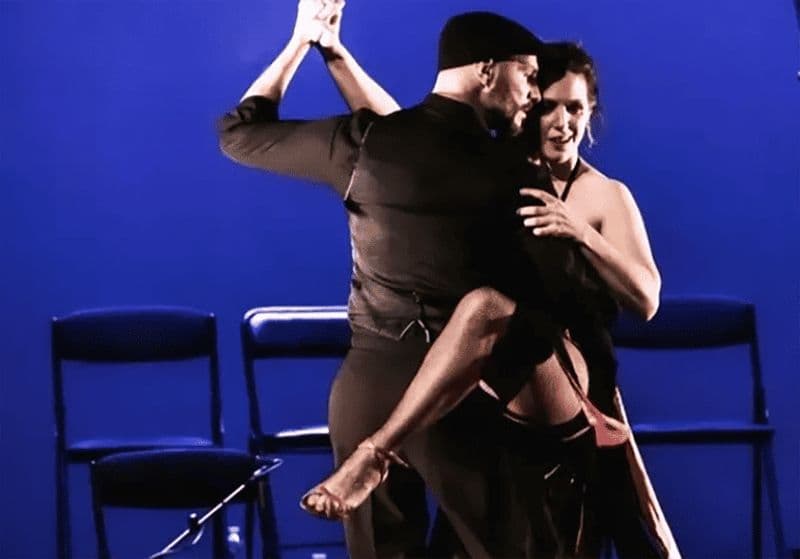 MALAGA : SPECTACLE PRIVÉ DE DANSE TANGO, CHANT, SCÉNOGRAPHIES PROJETÉES