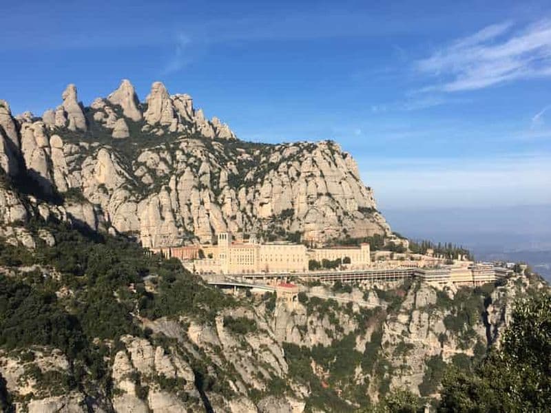 Billet Au départ de Barcelone : Randonnée et visite de l'abbaye de Montserrat