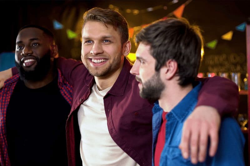 Anvers : Jeu smartphone pour l'enterrement de vie de garçon en plein air