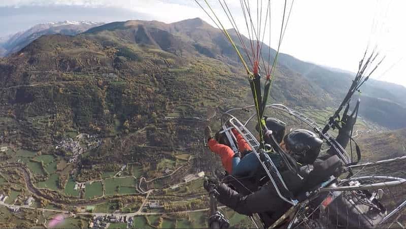Vol biplace en parapente motorisé 20/30 minutes environ (2 personnes)