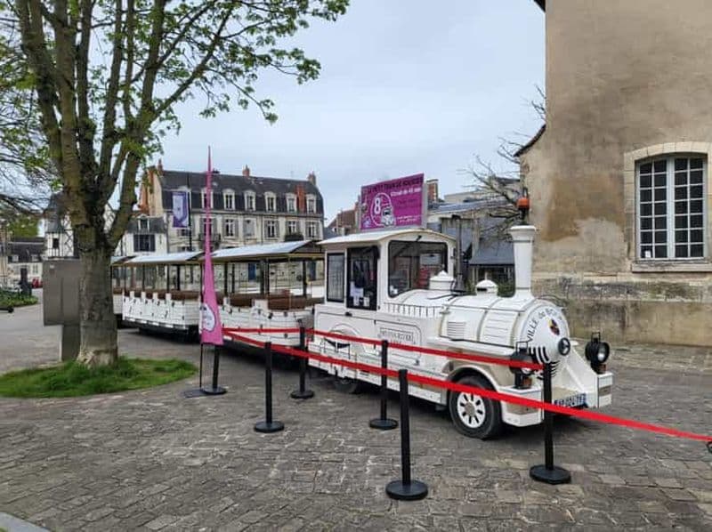 Excursion touristique en petit train