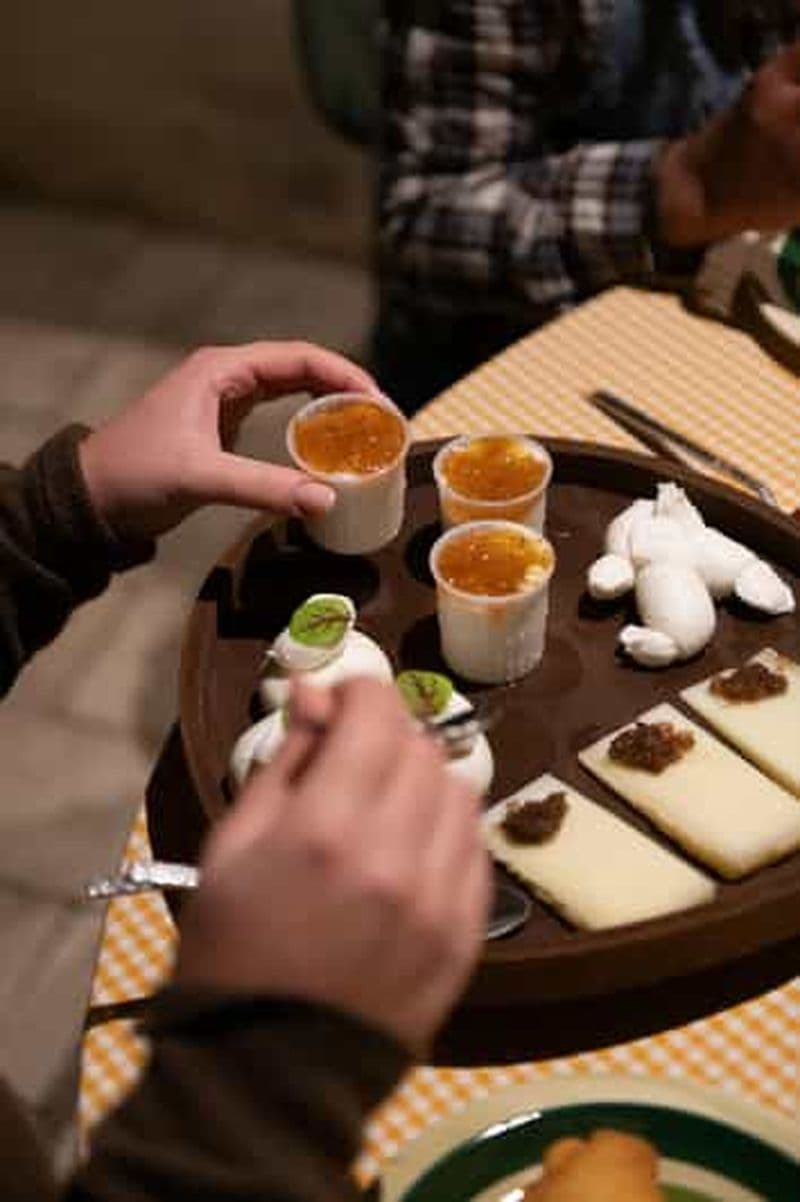 Alberobello : dégustation de vin et de fromage dans un trullo