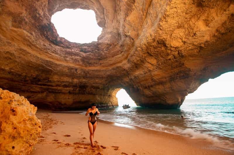 Portimão : grotte de Benagil, plage de Marinha en bateau à moteur - petit groupe