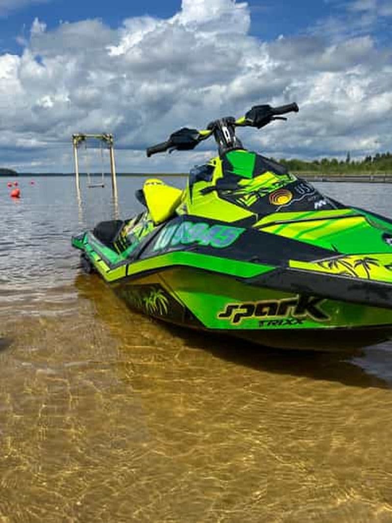 Location de Jet-Ski sur le lac Usma