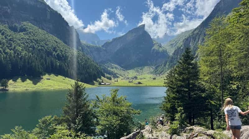 Au départ de Zurich : randonnée privée vers le magnifique lac Seealpsee