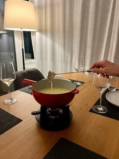 Billet Zurich : Dégustez une fondue au fromage à la maison avec des habitants de la région