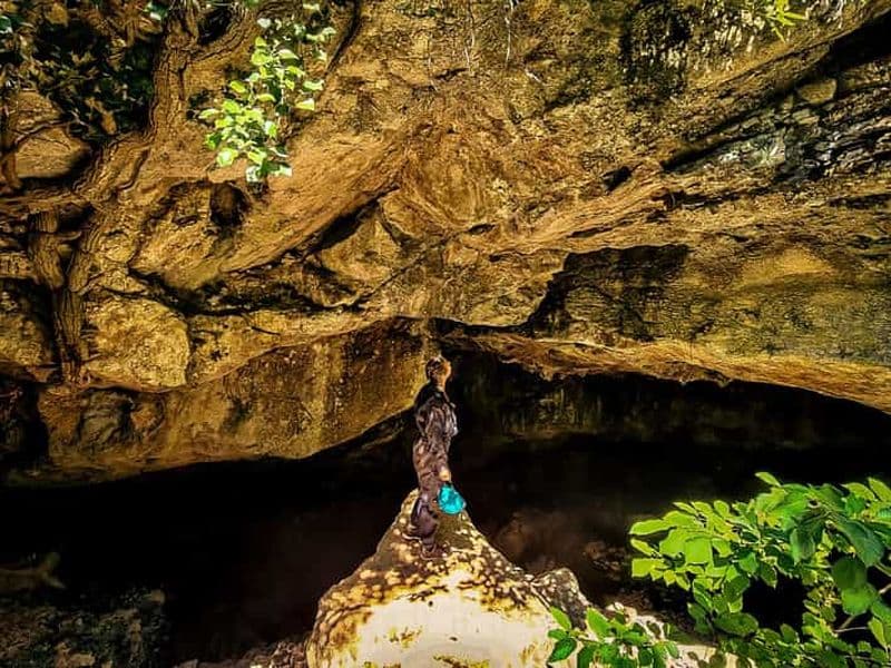 La Ciotat : Demi-journée de spéléologie dans le parc national des Calanques
