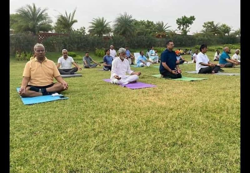 Yoga et marche dans le patrimoine