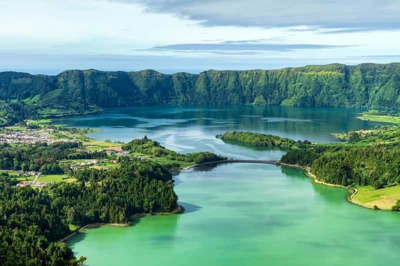 Au départ de Ponta Delgada : Randonnée guidée de Vista do Rei à Sete Cidades