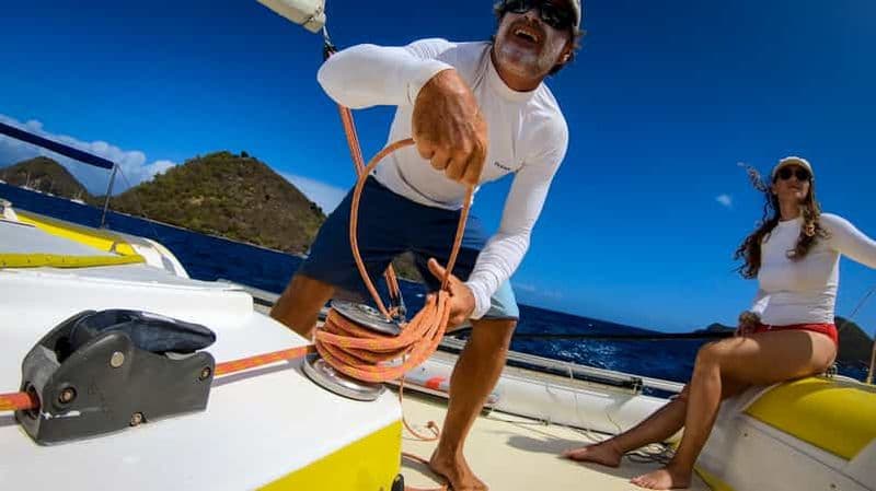 2h de catamaran dans la Baie des Saintes