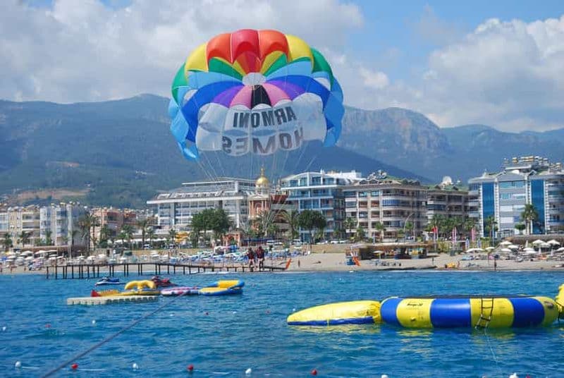 Envolez-vous au-dessus d'Alanya ! L'ultime aventure en parachute ascensionnel !