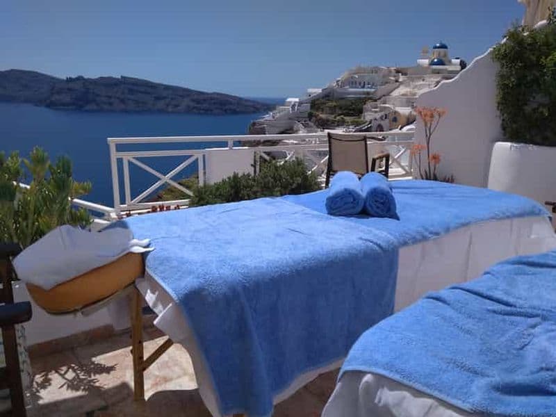 Santorin : Massage mobile pour couples dans votre villa privée