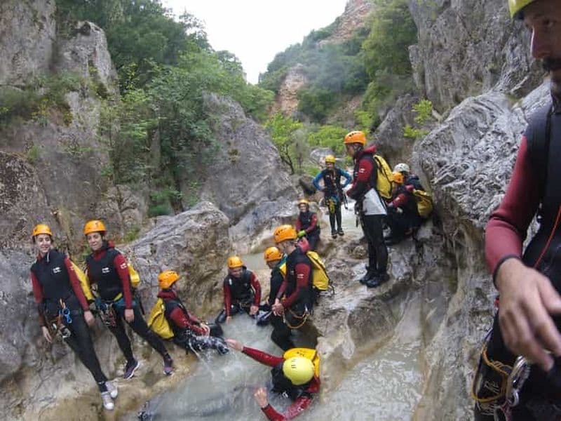 Depuis Athènes : Canyoning dans les gorges d'Agios Loukas